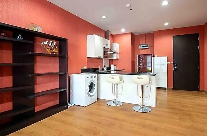 The Perfect Blend Of Convenience & Comfort In Bkk. 4* 曼谷